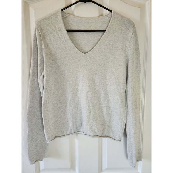 Brandy Melville Sweaters - Brandy Melville Light Gray V-Neck Cotton Knit Sweater MNJ226 One Size